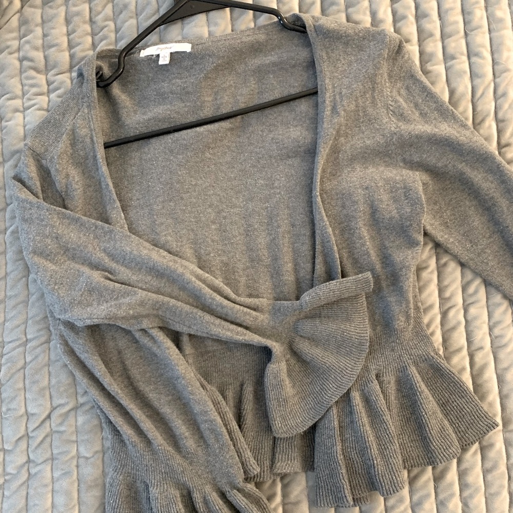 Mystree Gray Cropped Bell Sleeve Cardigan